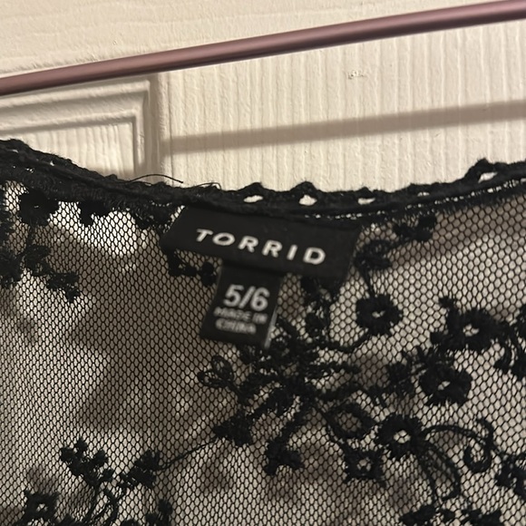 Used Torrid Black Lace Robe/Cover Up - Picture 4 of 4